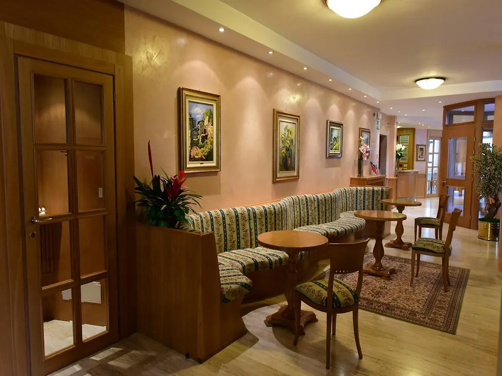 Hotel Ginepro Aprica