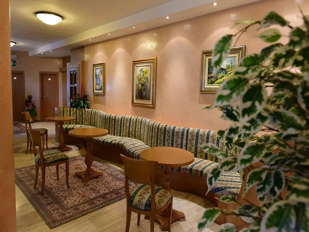 Hotel Ginepro Aprica 3*,  Italy